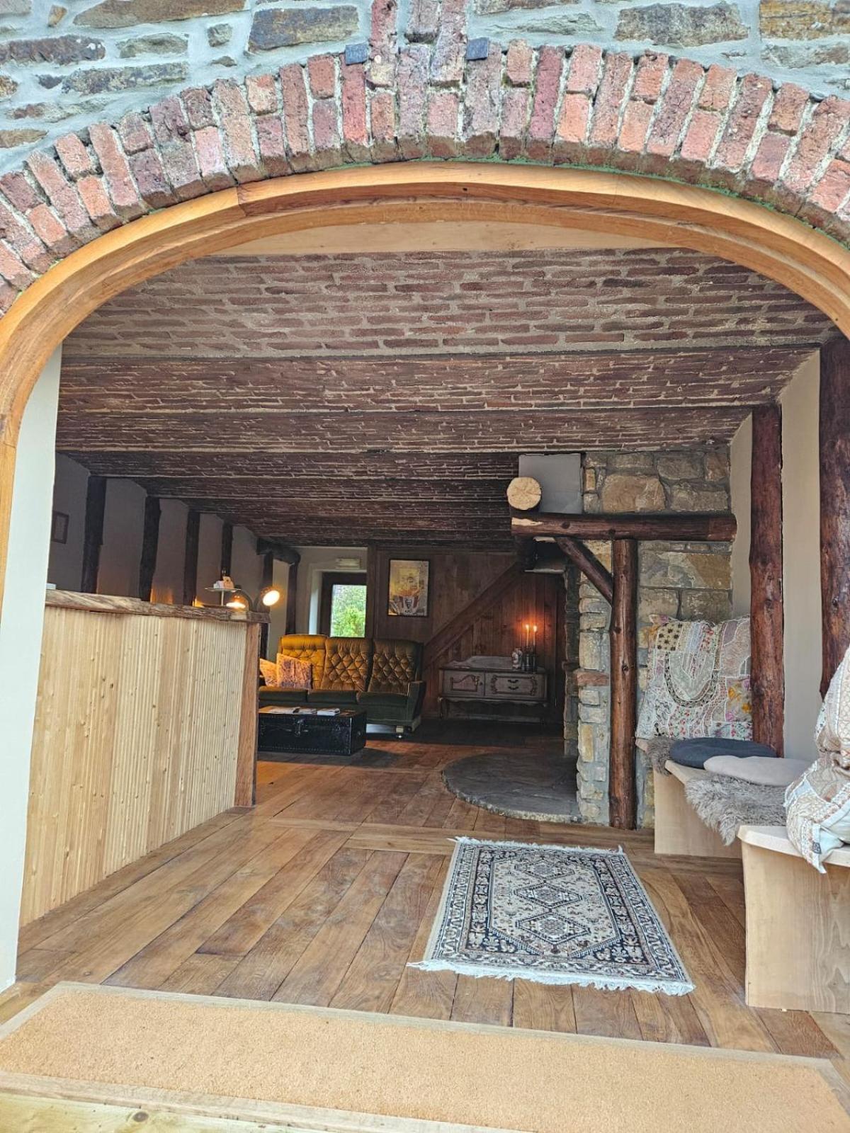 Buteo Chambres D'Hotes & Espresso Lesterny Dış mekan fotoğraf